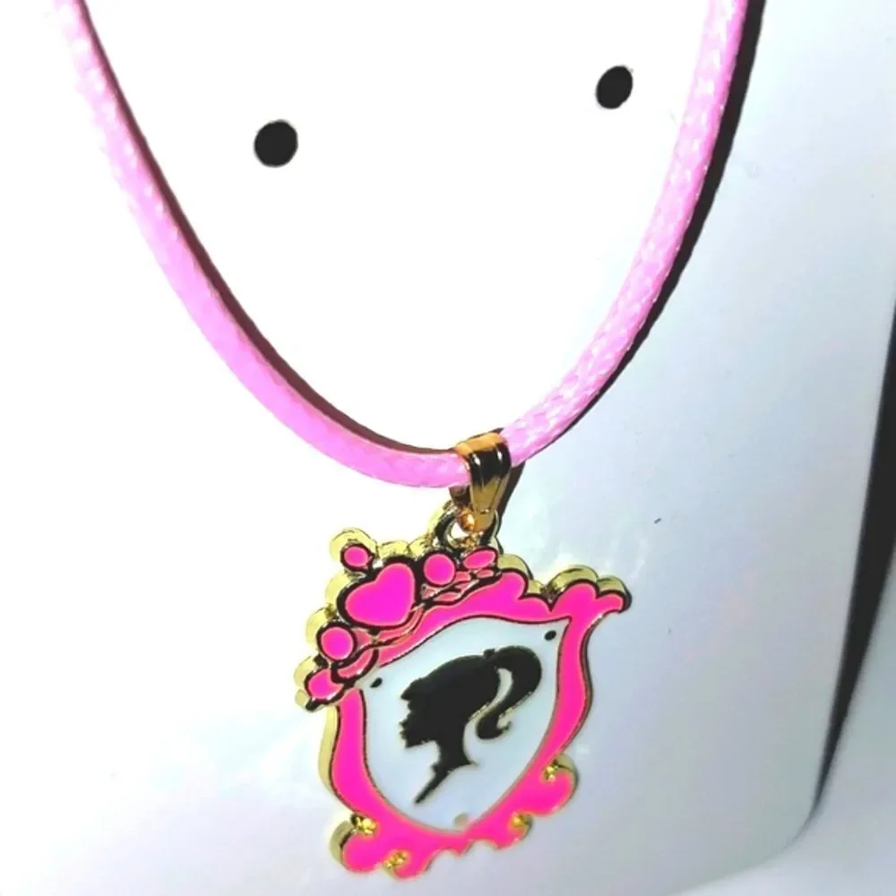 Beautiful barbie necklace for women and kids - Picture 5 of 5
